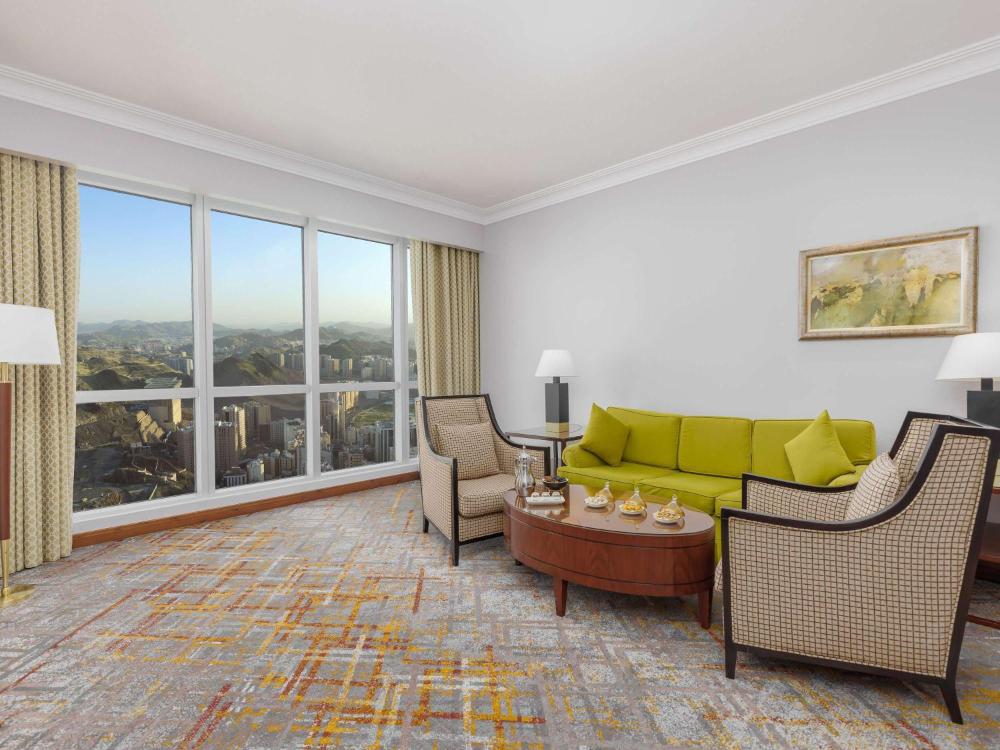 Junior Suite with City View